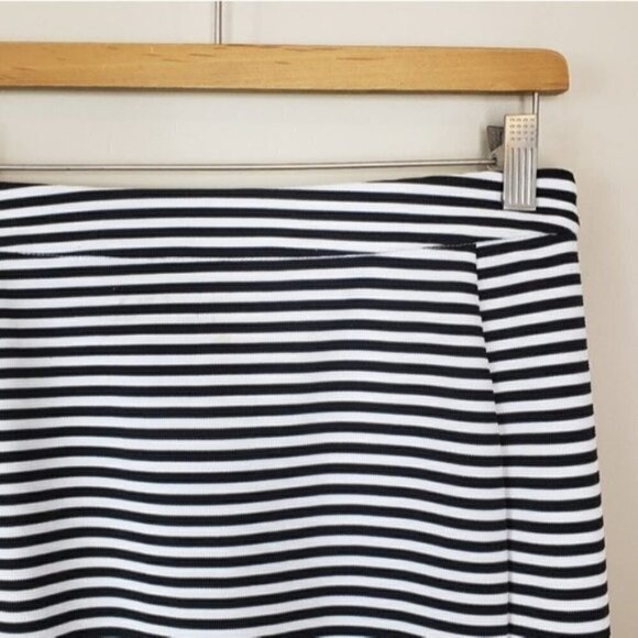 Stitch Fix 41 Hawthorn | Black White Walt Striped Skirt Size Small - Picture 3 of 6